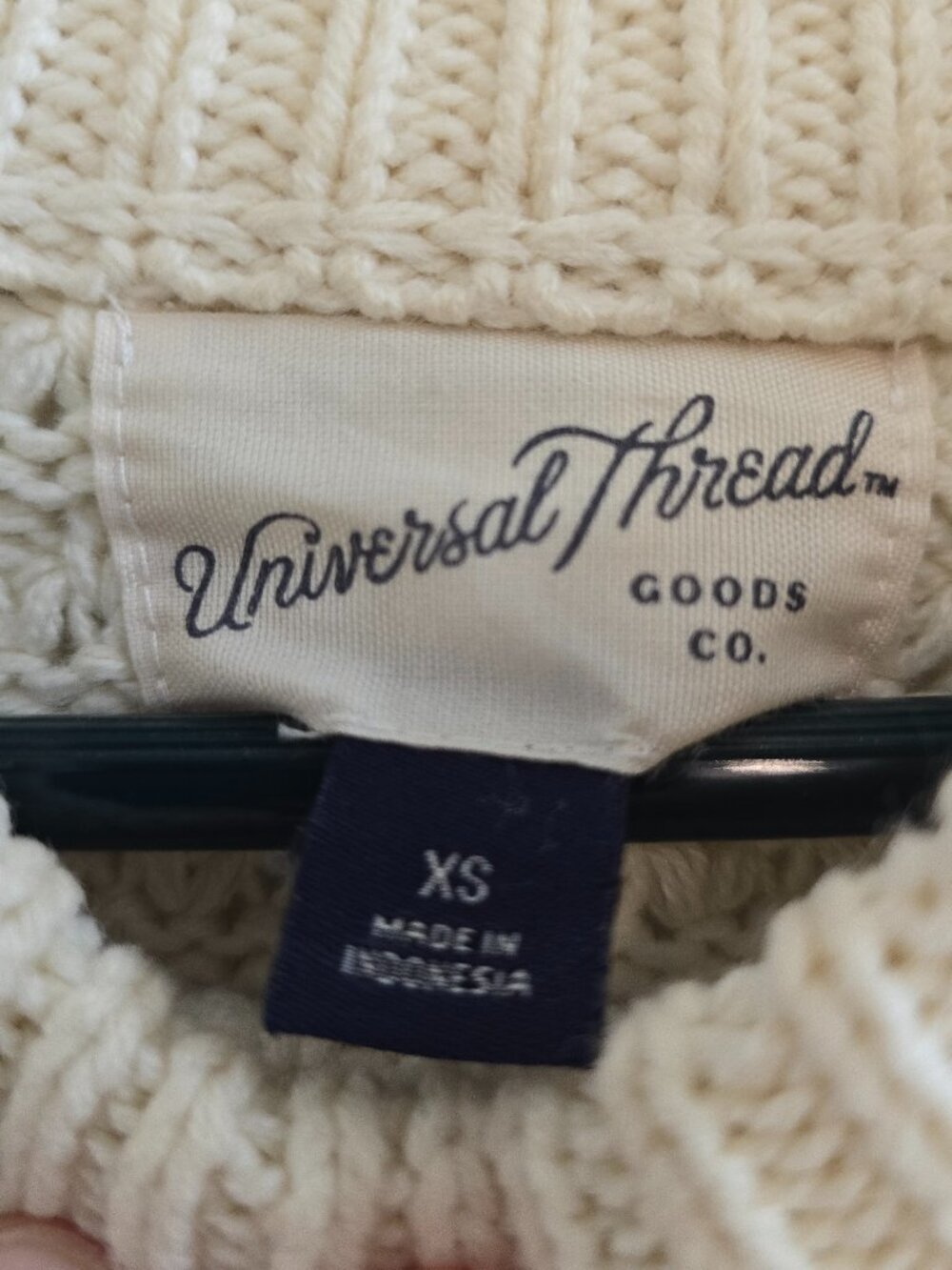 Universal Thread Chunky Crew Knit Sweater With A Textured Design - Cream - Picture 3 of 5